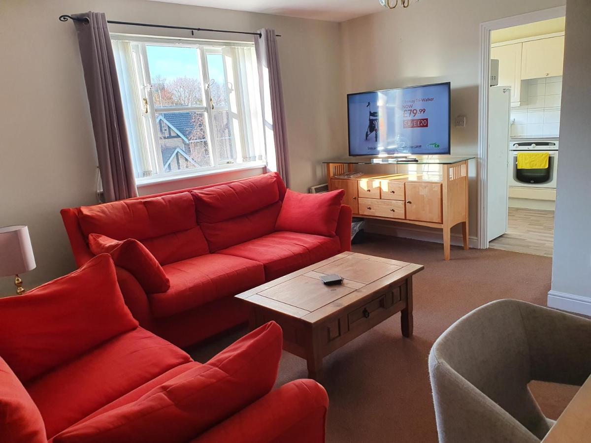 Entire 2 Bedroom Apartment Free Parking Saffron Walden Exteriör bild